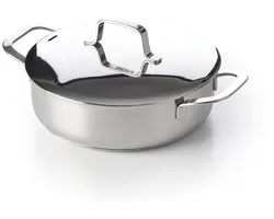 Beka Maestro sauteerpan/hapjespan – Ø24 cm – RVS – PFAS–vrij - Deksel met stoomgleuf - Volumeaanduiding - Geschikt: inductie & vaatwas