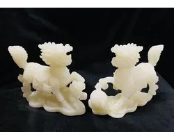 Feng Shui drakenpaard De Chi Lin - qilin wit 14x4.5x11.5cm