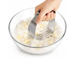 BOTC Deegmenger - Gebak Blender - Deeg mixer hand - Voor Bakken, Gebak, Pizza en Koekjes - Zwart