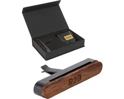R2B Autoparfum met Houder - Incl. Set van 2 Geuren - Hervulbaar - Walnoothout - Autogeur - Auto Parfum - Auto Luchtverfrisser - Auto Geurverfrisser - Grijs