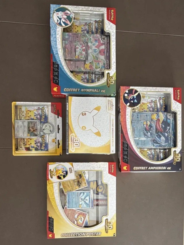 Pokémon JCC 30e anniversaire, lot coffrets, poster, ETB