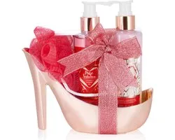 BRUBAKER Cosmetics 4-Delig Bad en Doucheset - Raspberry Champagne - Cadeautip Vrouw - Cadeau Idee - Verzorgingsset Geschenkverpakking in Rosé Goud - Pump - Cadeau - Bodylotion - douchegel - Moederdag Cadeautje