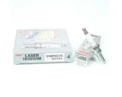 Bougie d'allumage NGK pour Moto Harley Davidson 1802 FLHTK CVO Après 2009 DIMR8C10 / 92743 / Par 4 Neuf