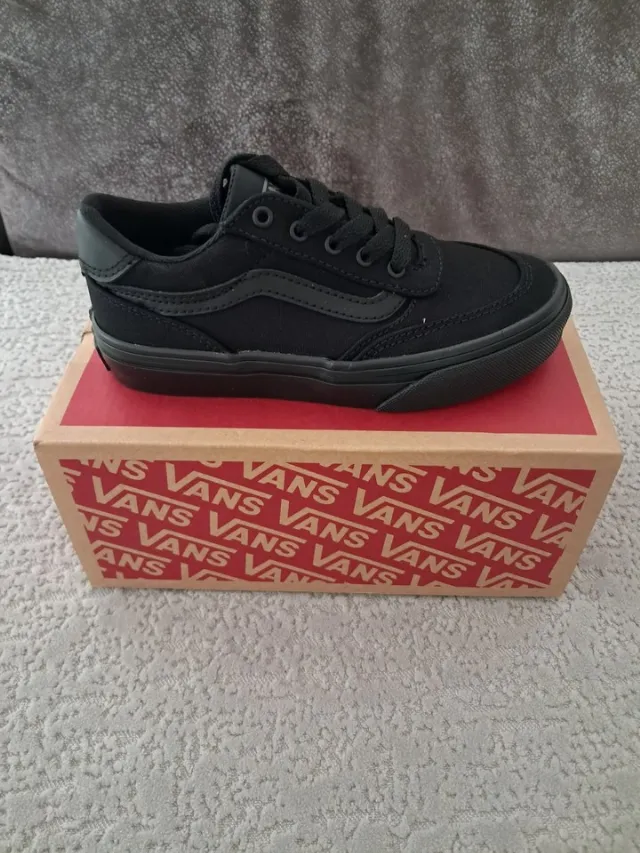 VANS Brooklyn LS baskets Enfant noires basses à lacets skate EU 30,5