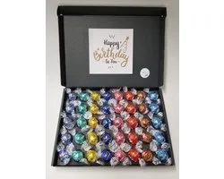 Chocolade Ballen Proeverij Pakket Groot | 40 stuks Lindt chocolade met Mystery Card 'Happy Birthday to You' met persoonlijke (video)boodschap | Chocoladepakket | Feestdagen box | Chocolade cadeau | Valentijnsdag | Verjaardag | Moederdag | Vaderdag