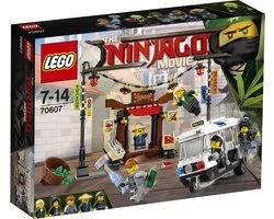 LEGO NINJAGO La poursuite dans la Ville - 70607