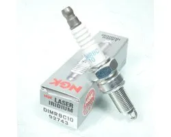 Bougie d'allumage NGK pour Moto Harley Davidson 1250 V-Rod 2008 à 2020 DIMR8C10 / 92743 / Par 4 Neuf