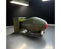 Modèle d'une grosse bombe | Réplique militaire détaillée imprimée en 3D | Décoration de guerre Vintage | Cadeau idéal pour les passionnés d'histoire