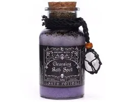 Ancient Witch cleansing bath spell potion 240 gram – reinigend badzout met himalayazout, lavendel en bergkristal hanger - heksen badzout