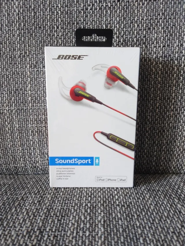 Bose SoundSport Wired In-Ear Headphones for iPod/iPhone/iPad