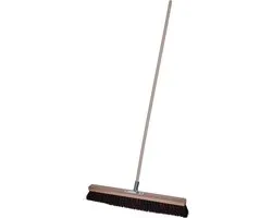 Brumag Straatbezem Tilemaster voor buiten terras tegels en klinkers - Harde bezemkop 60 cm breed - Houten steel van 120 cm