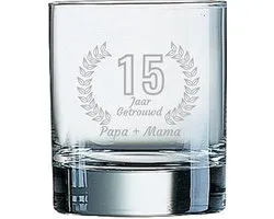 Gegraveerde Whiskeyglas 20cl Papa + mama 15 jaar getrouwd