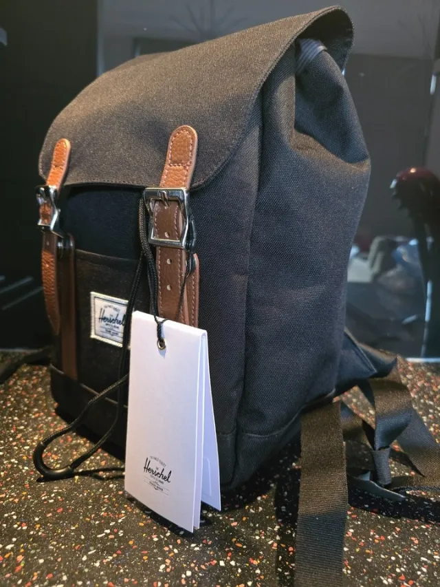 Herschel Retreat Mini Backpack - Black