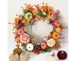 Herfstkrans 46cm - Kunstkrans met Pompoenen - Eucalyptusbladeren - Herfstbladeren en Bessen - Herstdecoratie voor Voordeur, Muur en Veranda, Buiten en Binnen Gebruik