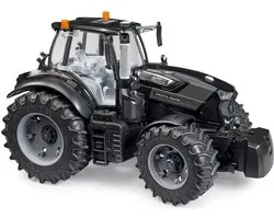 Bruder tractor DEUTZ-FAHR 8280 TTV Warrior speelgoedvoertuig.
