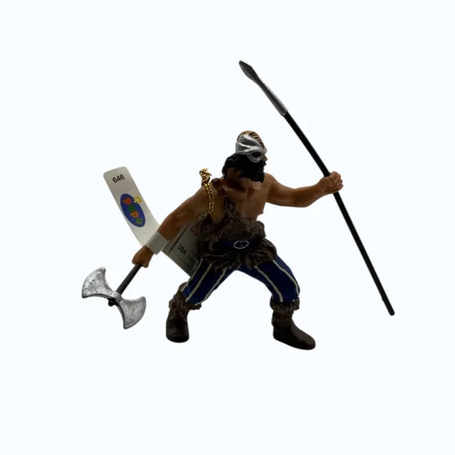 PAPO 646 Guerrier barbare avec lance et hache figurine collection PVC 9-11 cm