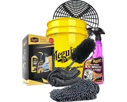 Kit essentiel Meguiars composé de ; Seau de lavage 19 litres, Grit guard grain, Wash&Wax, Quick Cire, Clarity Glass Cleaner, Supreme Shine Microfiber cloth, Rim cleaner, Rim brush medium, Wash Mitt, Drying cloth 40 x 40 cm
