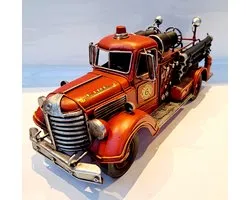Blikken Brandweer auto 8BL146864800 uniek groot model lengte 41 cm A TIN MODEL OF A FIRETRUCK - FIRE 6 DEPT