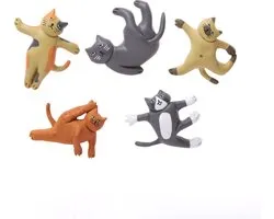 Kikkerland Koelkast magneten - Set van 5 – In de vorm van een Yoga Kat