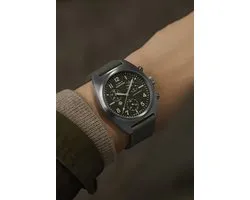 Timex Expedition Capstone Chronograph Quartz Chronograaf Horloge Groen En Gunmetal Kast Gemaakt Van 100% Roestvrij Staal En Een Armband Van 100% Siliconen 41 TW2Y61000AJ, TW2Y61100AJ