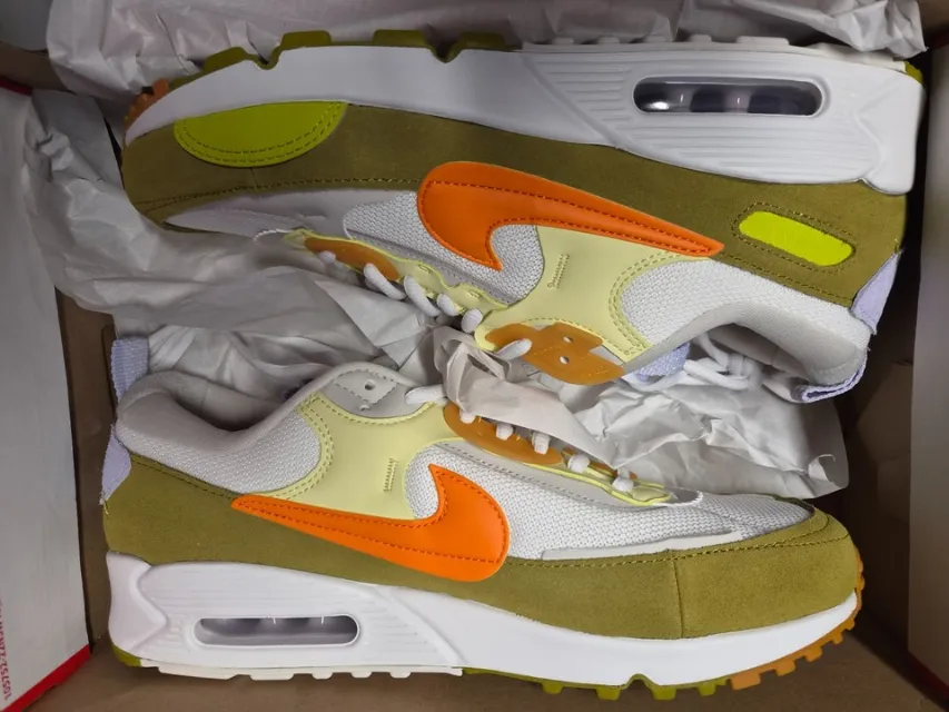Nike Air Max 90 Futura Summit White Bright Mandarin EU 44 Neu OVP FN3703-100
