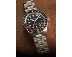 Timex Waterbury Heritage Automatic Gmt Montre Automatique Mécanique Boîtier Argenté: 100% Acier Inoxydable | Bracelet: 100% Acier Inoxydable 41.5 mm TW2Y60600AJ, TW2Y60800AJ