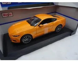 Maisto - Ford Mustang GT 2015 - Oranje Schaal 1:18