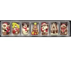 Kerst Chocolade Set 70g – 7 Chocolade Kerstfiguren van Fijne Melkchocolade | Santa Claus, Sneeuwman, Rendier & Kerstboom | Chocolade Kerstcadeau voor Vrouwen, Mannen & Kinderen | Perfect voor Sinterklaas & Secret Santa met Kajal Sticker