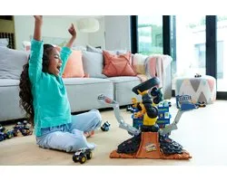 HOT WHEELS Monster Trucks ARENA SMASHERS MEGA-WREX VS CRUSHZILLA TAKEDOWN Playset