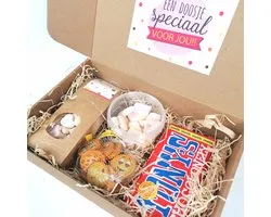 Chocolade cadeau box - Geschenkverpakking - Speciaal voor jou - Moederdag cadeau - Verjaardag - Geslaagd - Secretaresse dag - Dag van de zorg -Tony chocolonely - Emoji chocolade - hartjes -