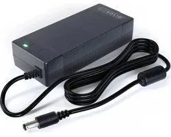 GO SOLID! ® Oplader geschikt voor E-twow booster GT 2020 SE elektrische step