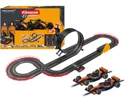 Carrera Go!!! Elektrische Racebaan - 5,3 m - McLaren Racing - 2 Auto's + 2 Controllers - MCL39 L. Norris No.4 2025 vs. MCL39 O. Piastri No.81 2025 - 1:43