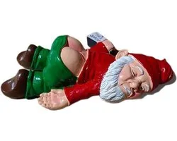 Resin Garden Gnome Handwork Funny Creative Garden Gnome Decorations for Garden and Party