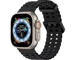 Strap-it Second Wave Ocean bandje - geschikt voor Apple Watch (Series 12/11/10), (Ultra 4/3/2/1), (SE 3/2/1), (Series 9/8/7/6/5/4) - 44/45/46/49mm - siliconen bandje met gespsluiting voor iWatch (zwart)