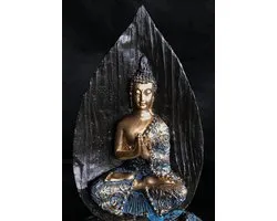 Thais Boeddha beeld 12X17x10 CM Deze Boeddha (eigenlijk een discipel) hanteert de Namaskara houding (mudra).Handgeschilderd en daardoor is elk beeld uniek!
