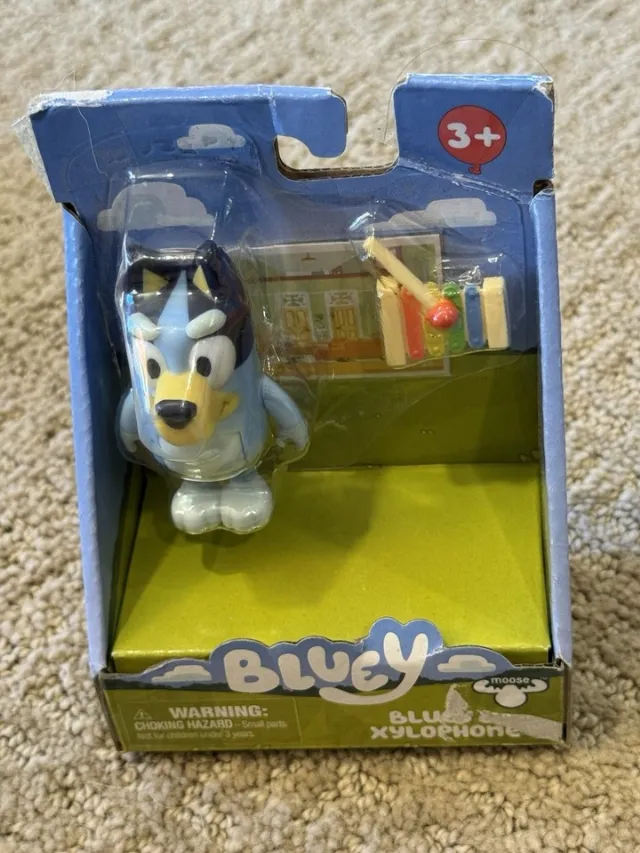 BLUEY Party Bingo W/ Duck Cake Party Hat Figures  New  Nib