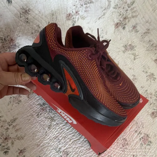 Nike Air Max DN (GS) Baskets enfant unisexe bordeaux/orange/noir EU 40