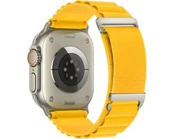 Alpine Loop Bracelet Sport en nylon jaune – Compatible avec Apple Watch 38 mm, 40 mm, 41 mm – pour homme et femme, réglable avec fermoir à crochet en C en métal pour iWatch Series SE/9/8/7/6/5/4/3/2/1