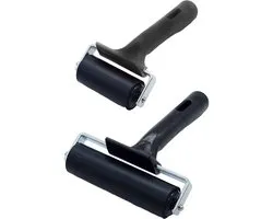 Ynkkvre - Set van 2 Rubberen Rollen - Verfroller en Lino Roller - 6 cm / 10 cm - Schilderroller, Drukroller, Brayer - Zwart met Handvat - Voor Inkt, Blokdruk en Lino