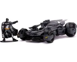 Batman Batmobile (Justice League) + Speelfiguur (Zwart) (11 cm) 1/32 JADA - Modelauto - Schaalmodel - Model auto - Miniatuurautos - Miniatuur auto