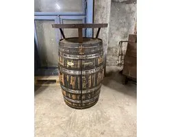 Statafel - kast Whisky "Lowland" / Wiskykast / Whiskyvat / Bartafel / Eikenhout