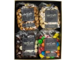 Van Delft pepernoten cadeau - luxe giftbox met 4 zakjes kruidnoten