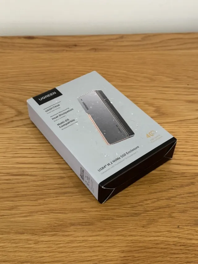 UGREEN 40Gbps M.2 NVMe SSD Enclosure, USB4/TB4 with Cooling Fan, Up to 3700MB/s