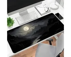 Night Moon Design XXL Gaming Muismat – 80x30 cm – Antislip Rubber – Extended Bureaumat – Wasbaar – Stiksels tegen Rafelen – Groot Formaat voor Esports, Thuiswerkplek & Kantoor – Donkerblauw Maanlandschap