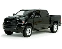 Modelauto 1:24 van een zwarte Dodge RAM 1500 Crew Cab Laramie uit 2019