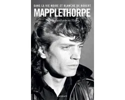 Dans la vie noire et blanche de Robert Mapplethorpe