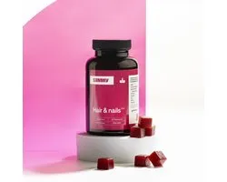 GIMMY Hair & Nails - Complément pour des cheveux sains et des ongles forts - Zinc, biotine, extrait de pépins de raisin, extrait de bambou (silicium), MSM, vitamines A, C et E - Vegan, sans sucre et naturel - Développé par des pharmaciens - 60 gommes
