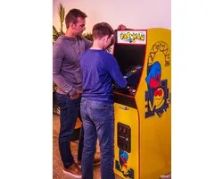 Arcade1Up - Pac-Man Deluxe Arcade Machine met 14 klassieke spellen