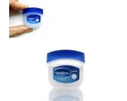 Vaseline Pure Petroleum Jelly Original - 8,2 ml/ 7 g - 10 pièces Mini Petroleum Jelly - Format de poche - Format voyage - Doux et nourrissant pour la peau