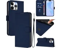 Mobigear Telefoonhoesje geschikt voor Apple iPhone 16 Pro Max Hoesje | Mobigear Urban Wallet Bookcase Portemonnee | Pasjeshouder voor 3 Pasjes | Telefoonhoesje voor Pinpas / OV Kaart / Rijbewijs - Marineblauw
